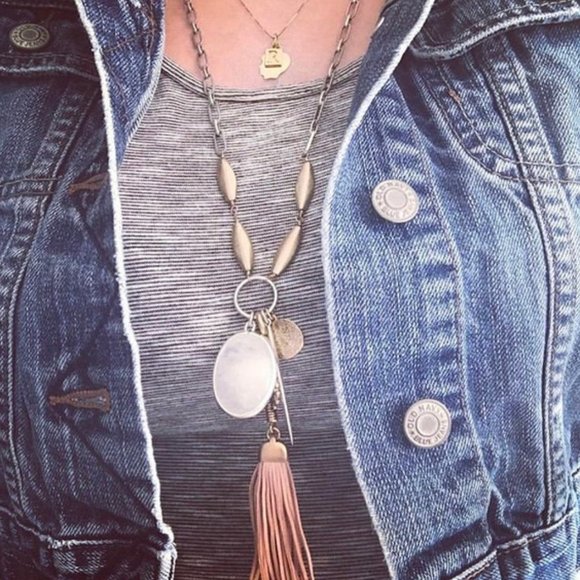 Stella & Dot | Leather & Crystal Quartz Mixed Metal  Victoria Pendant Ne… - Picture 1 of 10